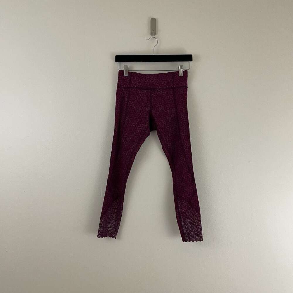 Lululemon Tight Stuff Tight Star Pixel Raspberry Bordeaux Drama Size 6